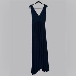 Banana Republic Women’s sleeveless navy maxi dress with pockets size S
